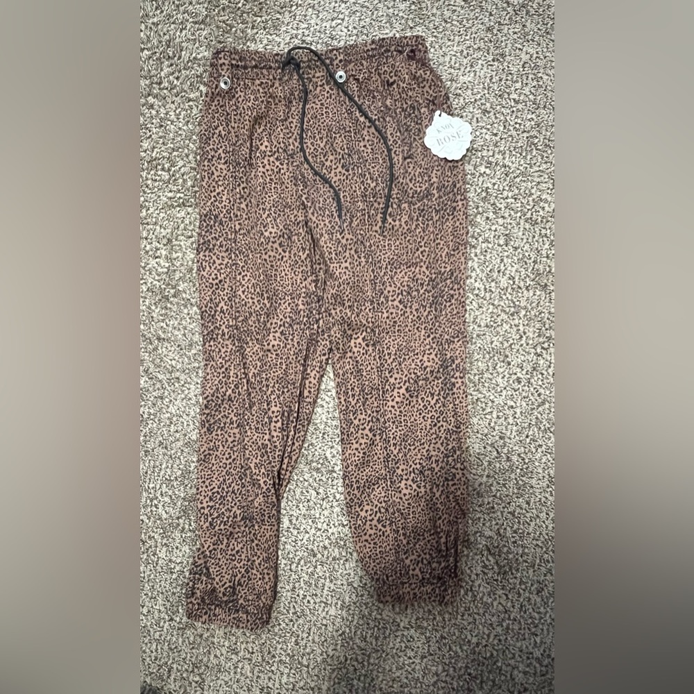 Leopard joggers